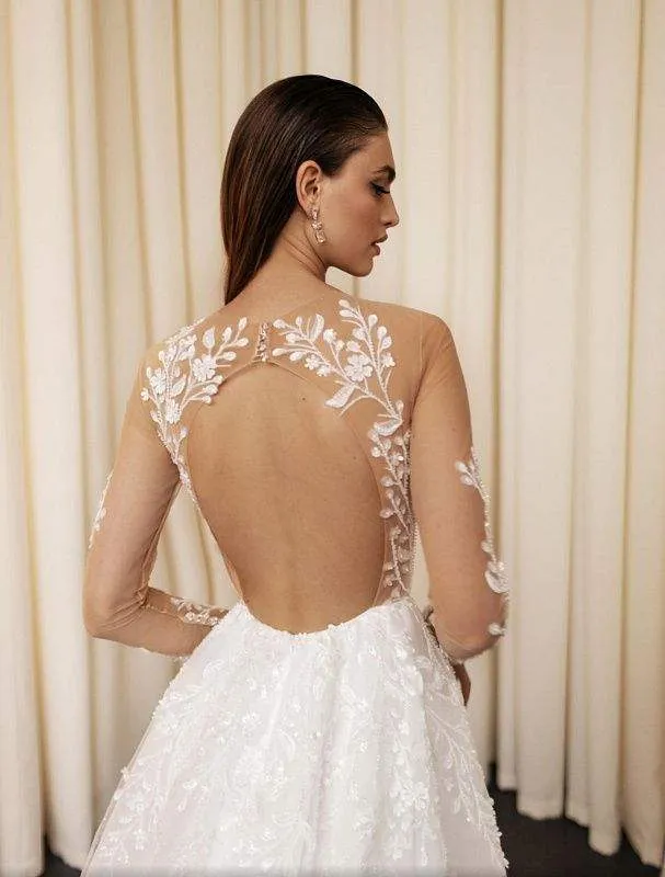 Pelican White Wedding Dress