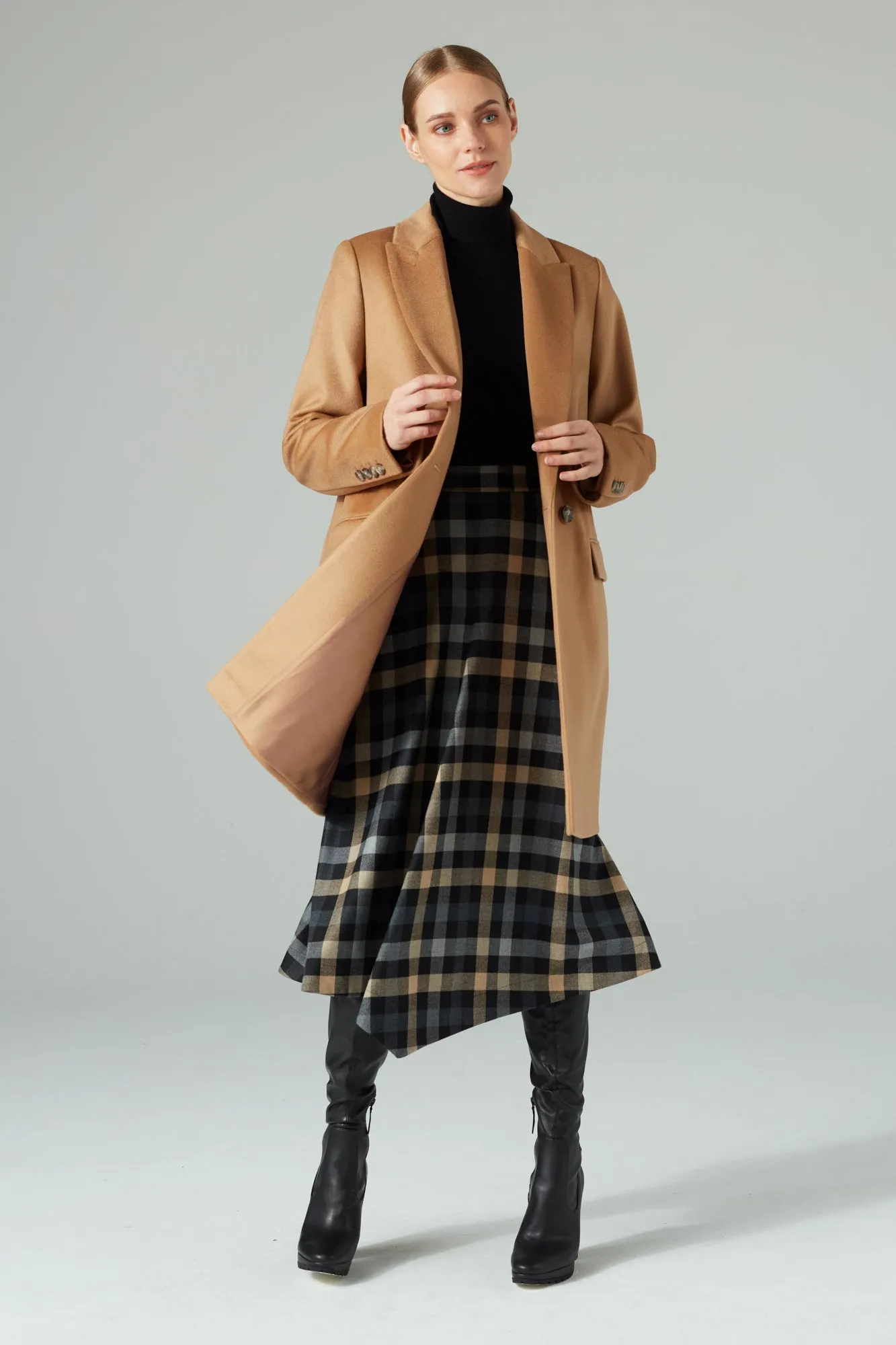 SLIGHTLY FITTED ITALIAN WOOL COAT CAMEL